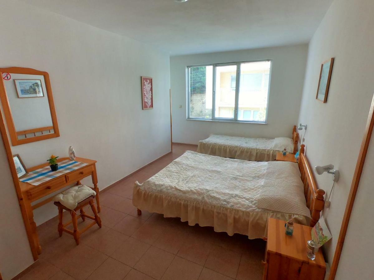 Apartment In St. Vlas With Terrace สวิติ วลัส ภายนอก รูปภาพ