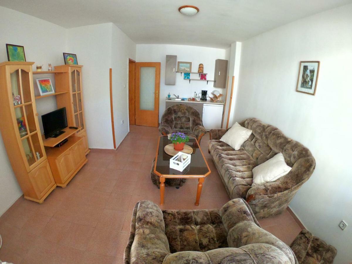 Apartment In St. Vlas With Terrace สวิติ วลัส ภายนอก รูปภาพ