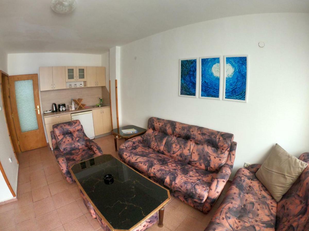Apartment In St. Vlas With Terrace สวิติ วลัส ภายนอก รูปภาพ
